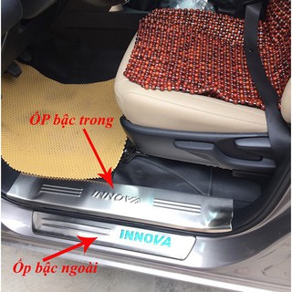 Innova, Ốp bậc cửa trong và ngoài xe Innova 2009 2010 2011 2012 2013 2014 2015 2016 2017 2018 2019 mẫu inox
