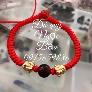 Vòng chỉ đỏ may mắn