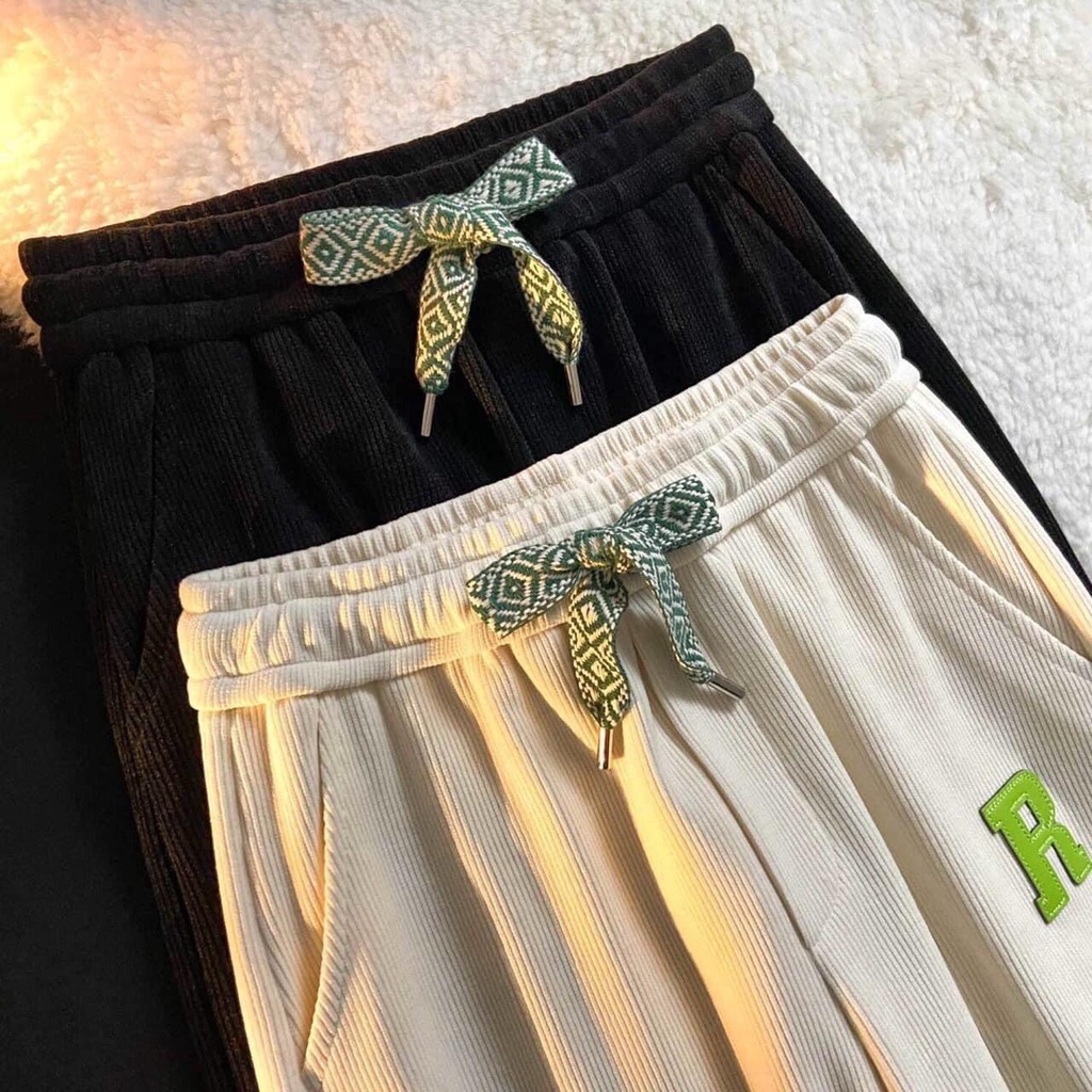 Quần thể thao Logo R bo gấu Unisex Nam Nữ kiểu dáng Hàn Quốc chất thun tăm lạnh dày dặn
