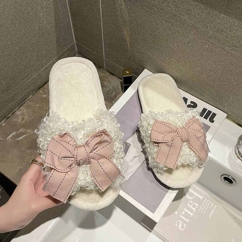 DÉP ĐI TRONG NHÀ NƠ XINH CUTE