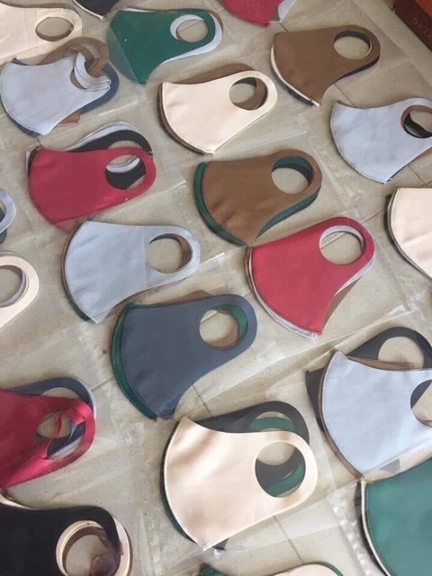 Combo 50 khẩu trang su trơn hàn cực hót | BigBuy360 - bigbuy360.vn