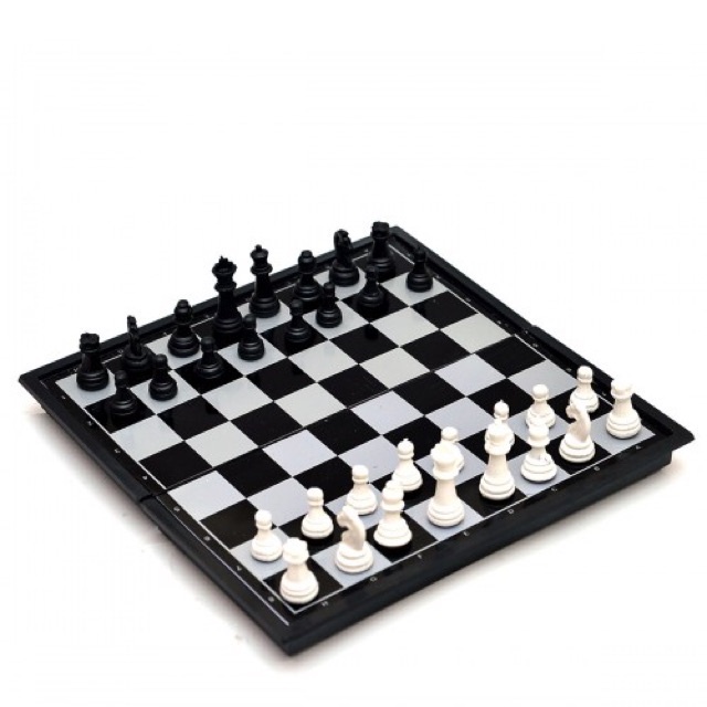 BỘ CỜ VUA TRÒ CHƠI NAM CHÂM CAO CẤP 28 x 28 CM-Bộ cờ vua trò chơi đế hít nam châm tiện dụng