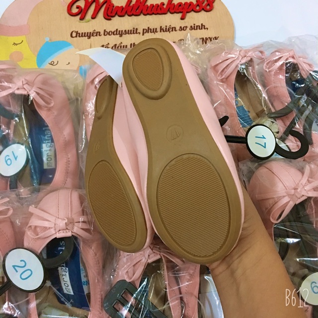 Giày mèo hồng da PU Walmark Original