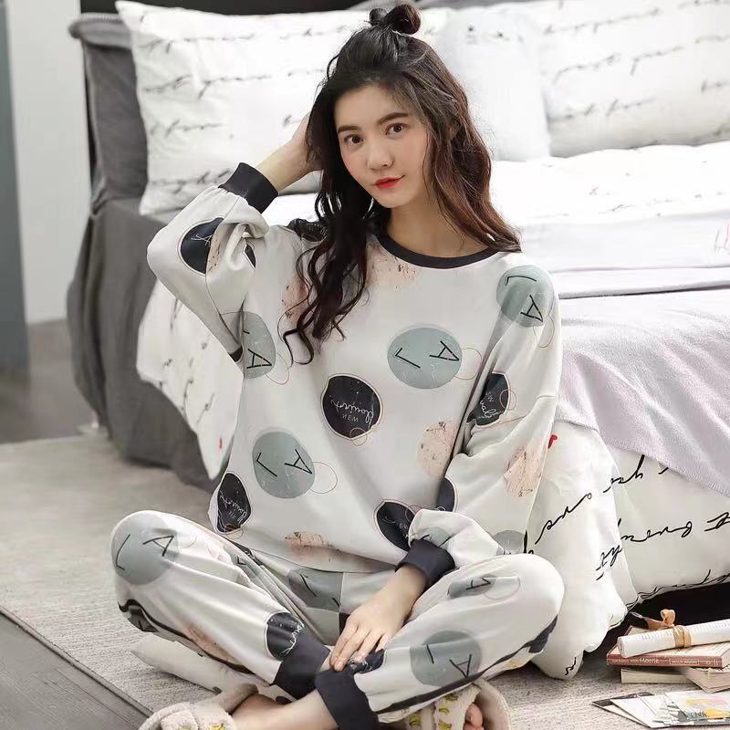 Bộ đồ ngủ 2 mảnh gồm áo tay dài cổ chữ V dáng rộng in hoạt hình thời trang xuân thu đông cho nữ