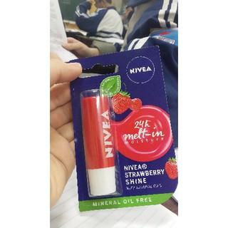 son dưỡng môi nivea Jungkook - BTS