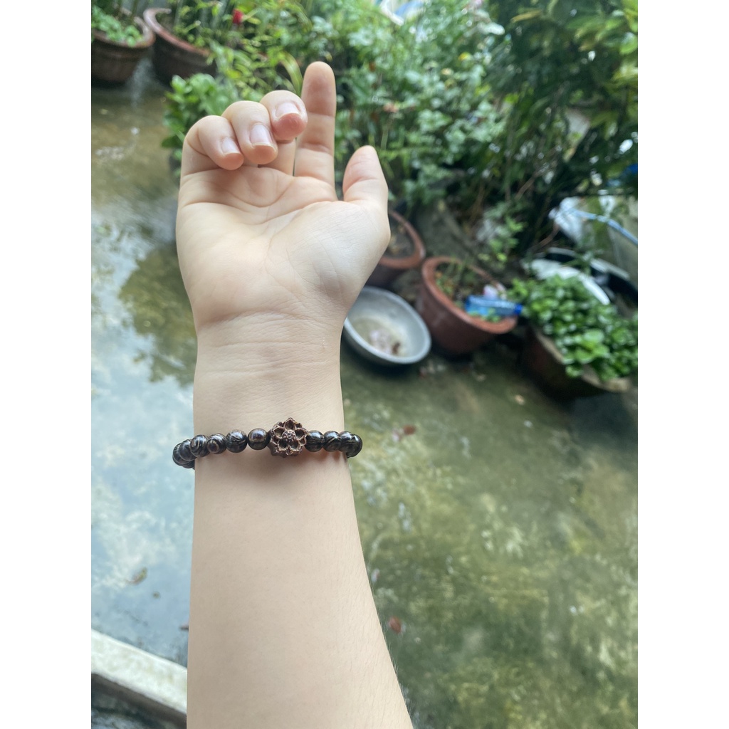 Vòng tay trầm hương phong thủy - Trầm hương sánh chìm -Thương hiệu Trầm Hương Minh Đạt