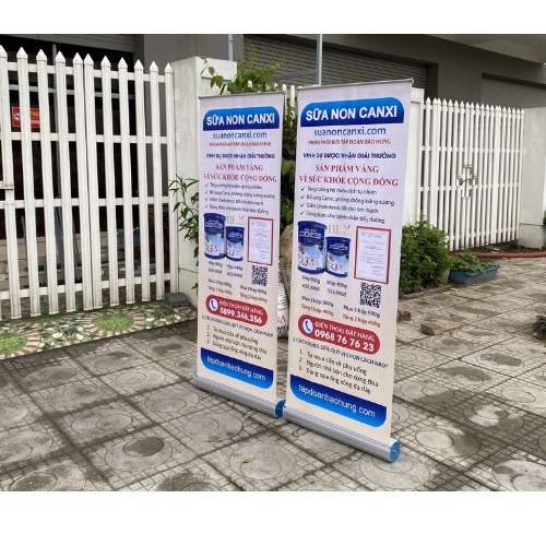Standee cuốn nhôm cao cấp chân INOX KT 0.6x1.6m - 0.8x2m, treo banner quảng cáo tại các siêu thị, cửa hàng, hội nghị