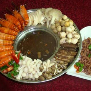 Nồi lẩu vành(lẩu nón)
