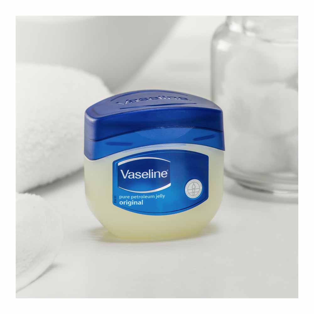 Sáp Dưỡng Ẩm Vaseline 100% Pure Petroleum Jelly Original UK (50g-100g)