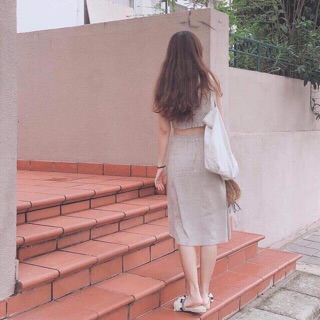 Set áo croptop + chân váy midi