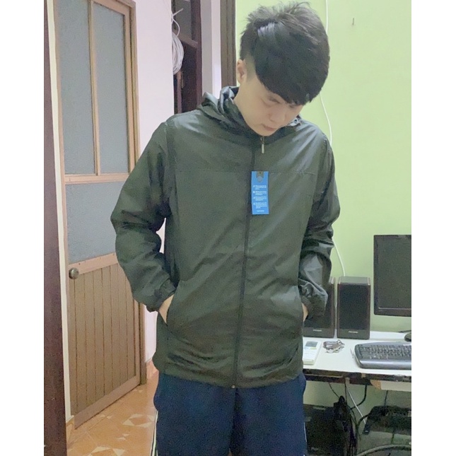 Áo gió trung niên