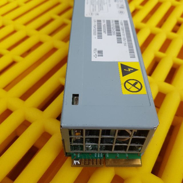 [Mã ELFLASH5 giảm 20K đơn 50K] Nguồn server AcBel EMERSON 12V 55A 675W