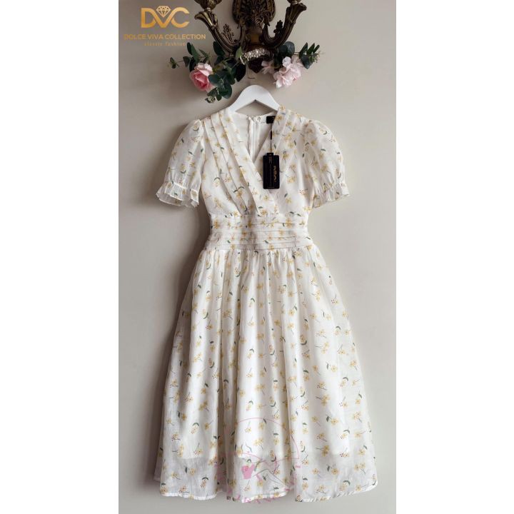 Váy xòe hoa nhí kiểu cổ đổ đai eo xếp ly tay bồng sang trọng V1916
