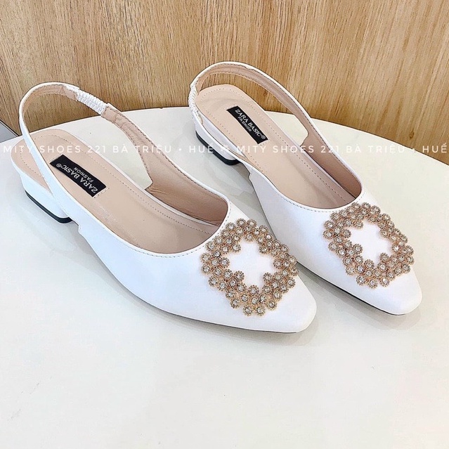 Giày sandal nữ bít mũi đính đá mã G11