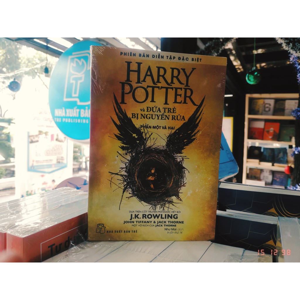 Sách - Harry Potter và Đứa trẻ bị nguyền rủa  - NXB Trẻ