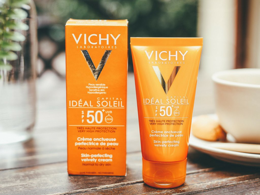 [Mẫu mới] Kem Chống Nắng Vichy Emusion Ideal Soleil SPF50 Mattifying Face Fluid Dry Touch