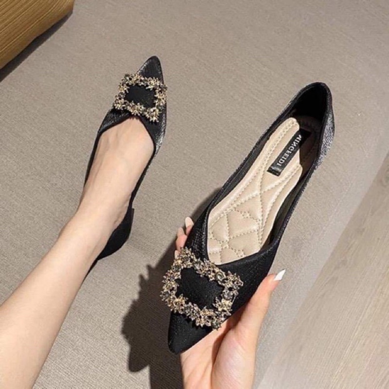 Giày bệt đính đá quảng châu