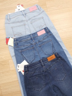 Quần jeans Carrera xuất Hàn