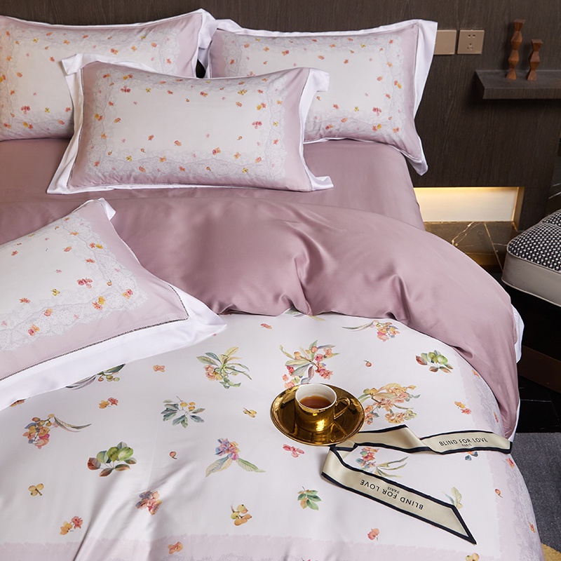 Bộ chăn ga gối cao cấp 100%Tencel 100s Họa tiết Strawberry, In Panel độc lạ, Chất liệu siêu mát mịn