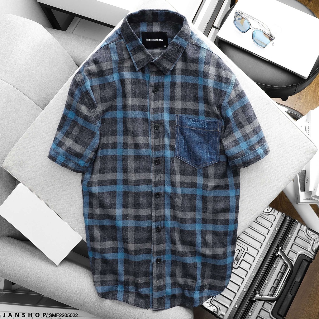 Áo Sơ Mi Chất Liệu Vải Dày Dặn, Thoáng Mát, Thấm Hút Mồ Hôi Tốt Và Tạo Điểm Nhấn Bởi Chiếc Túi Denim