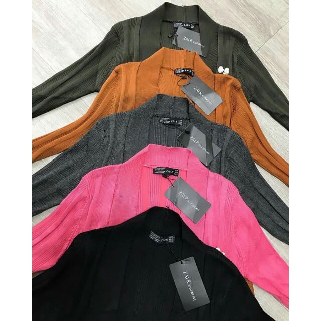 Cardigan tăm cài nơ ngọc siêu xinh