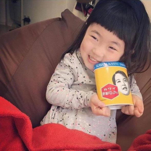 Kẹo vitamin A và D Kawai Kanyu drop S sáng mắt cho bé Nhật bản
