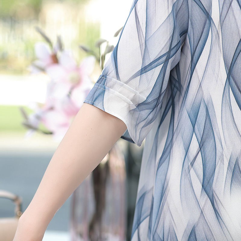 【áo sơ mi của mẹ】 Áo dài mùa hè mẹ mới kiểu tây hai mảnh phù hợp với phụ nữ trung niên thun tay ngắn voan trê