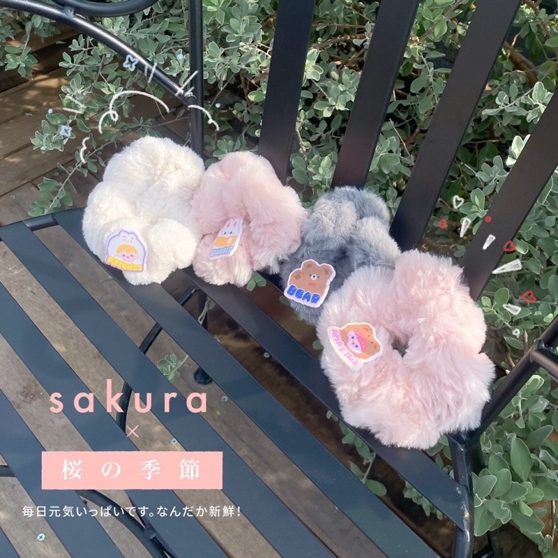 Cột tóc scrunchie lông hoạ tiết bò sữa/thỏ/gấu siêu êm tóc