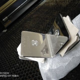 Kẹp kính 90° độ kép