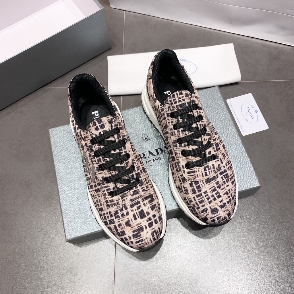 Giày thể thao nam cao cấp da thật PRADA trẻ trung và cá tính với họa tiết trang trí ấn tượng