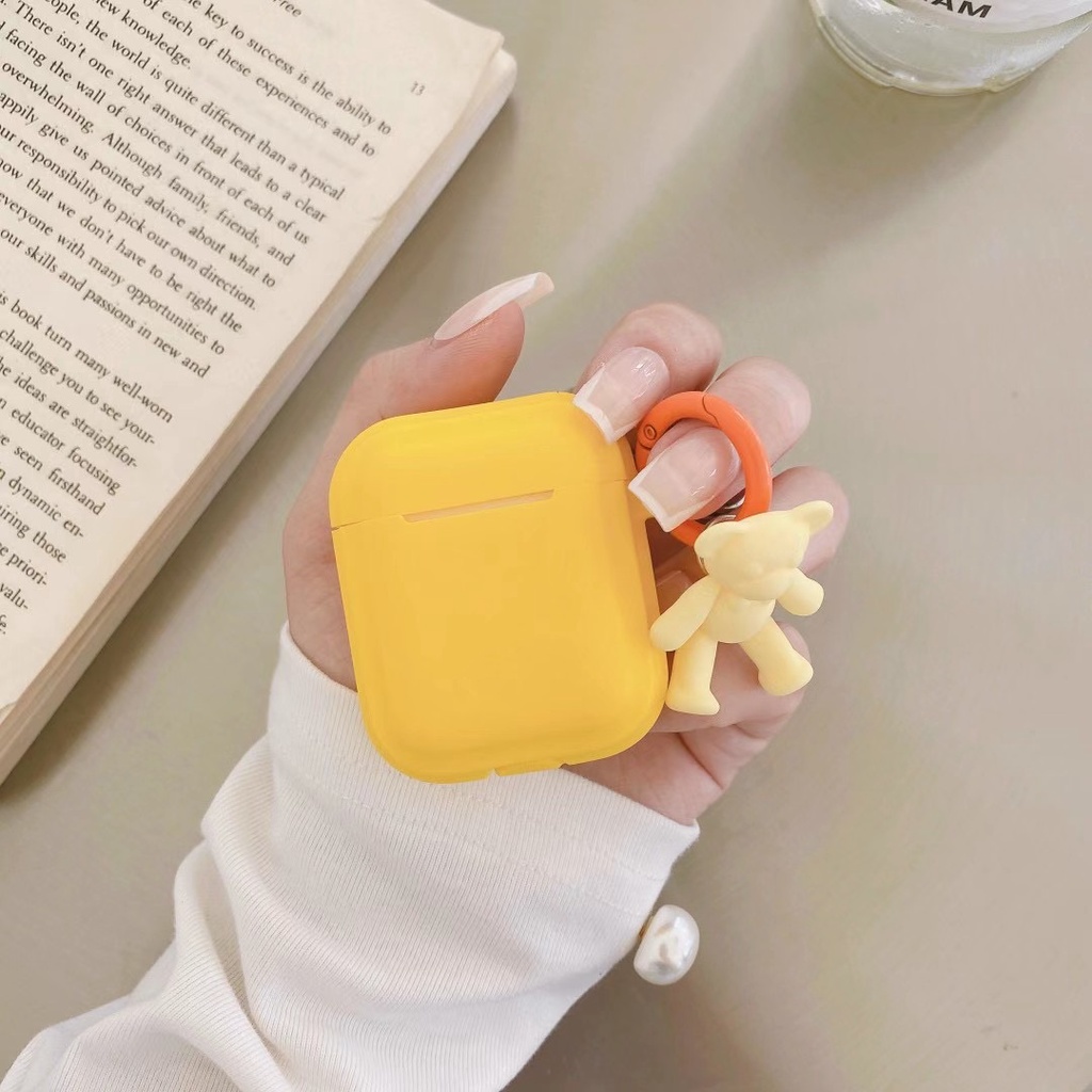 Vỏ Bảo Vệ Hộp Sạc Tai Nghe Bluetooth airpods 1 / 2 3 pro 2 Bằng Silicon Mềm Hình Gấu Dễ Thương Kèm Móc Tre