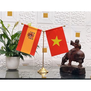 Cờ để bàn các nước đặt bàn làm việc
