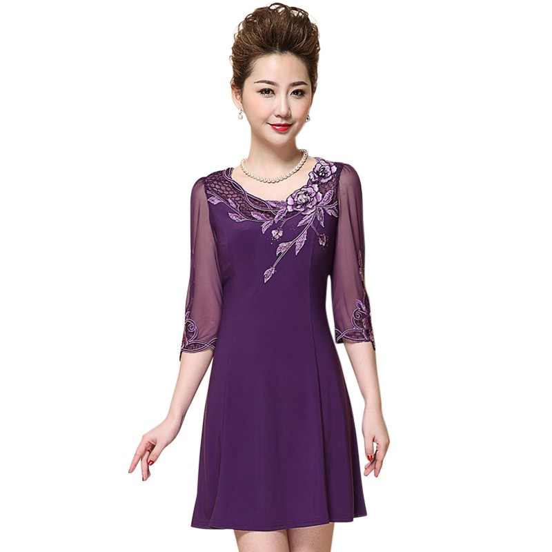 Đầm liền QIZ tay lỡ cổ thêu hoa hồng QZ5