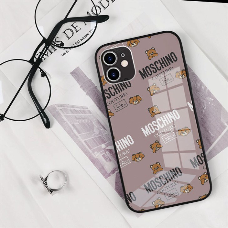 Ốp kính cường lực hình logo Moschino đặc sắc riêng mình Iphone OK-JC20210094