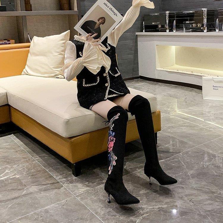 Giày Boot Cao Gót Cổ Ngắn Phối Tua Rua Chất Liệu Co Giãn Thời Trang Thu Đông Mới Cho Bé