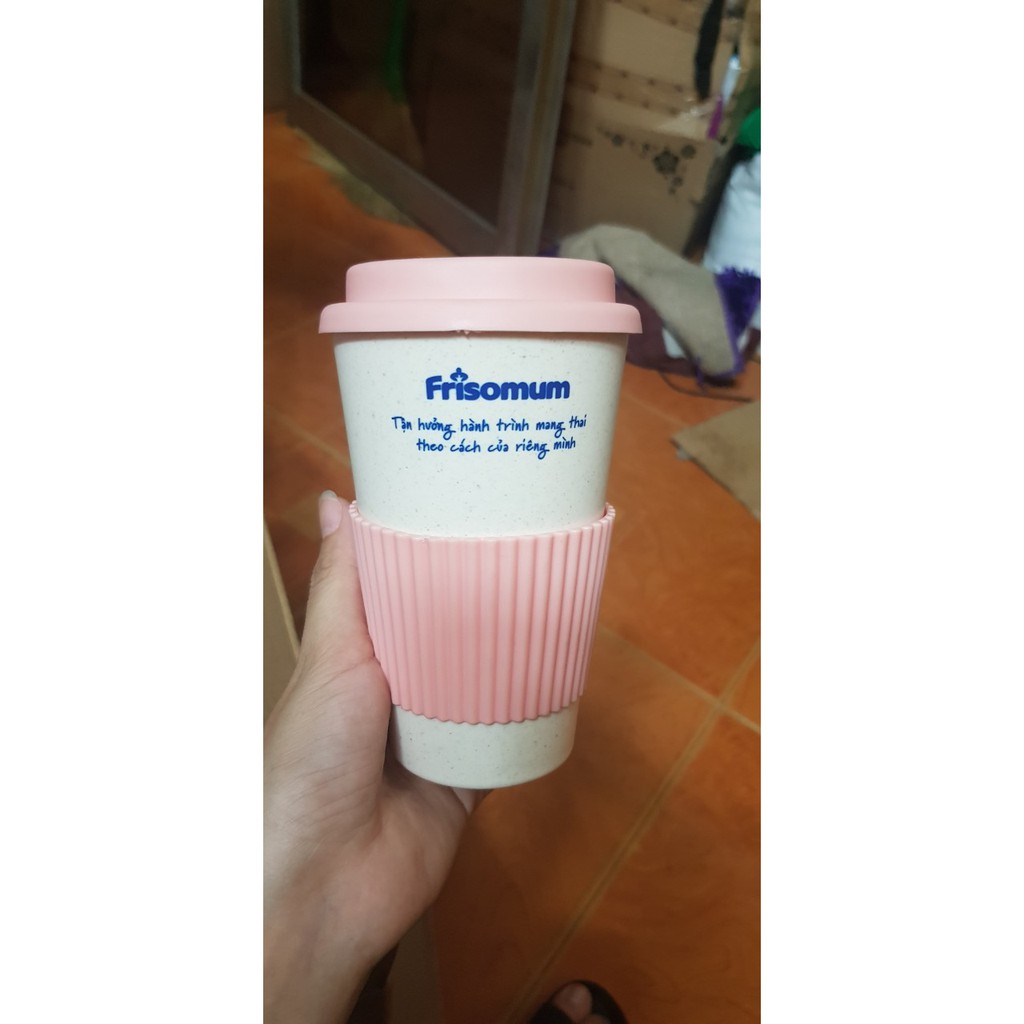 LY NHỰA LÚA MẠCH QUÀ TẶNG TỪ SỮA FRISOMUM