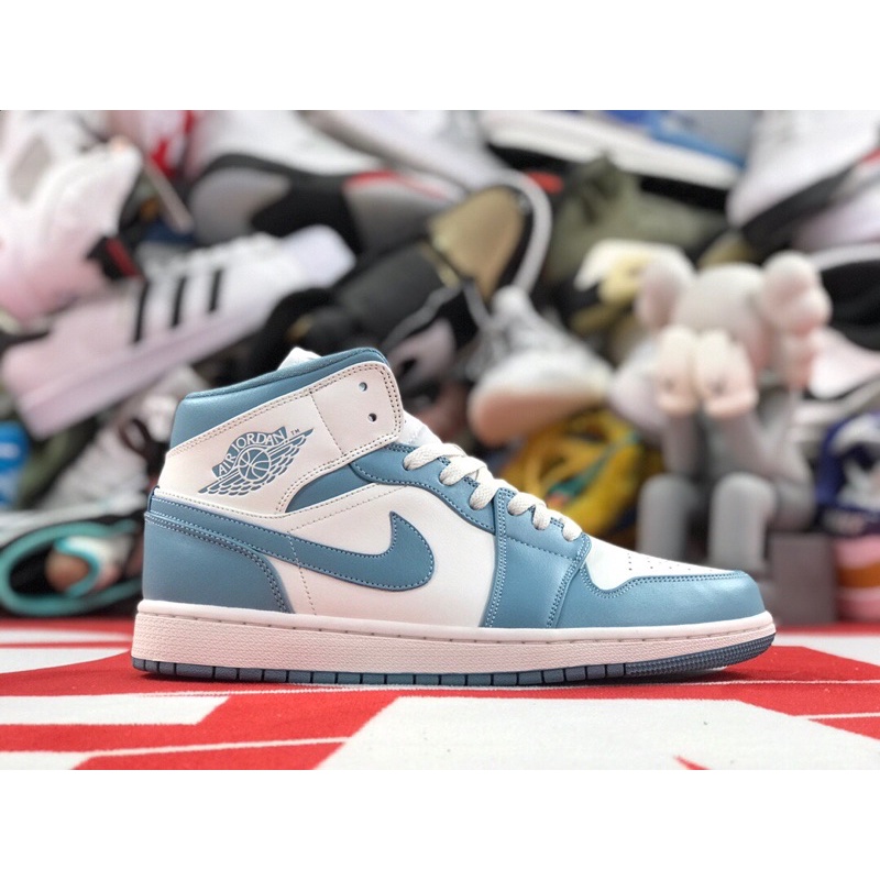 Giày Air Jordan 1 Mid " North Carolina Blue "