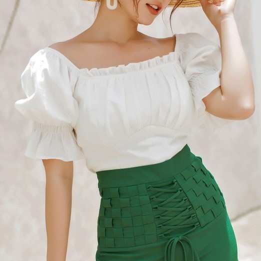 [Mã BMBAU50 giảm 50K đơn 150K] Áo kiểu thiết kế CHARMO vải lụa thêu mềm mại Drawstring Ruffle Top