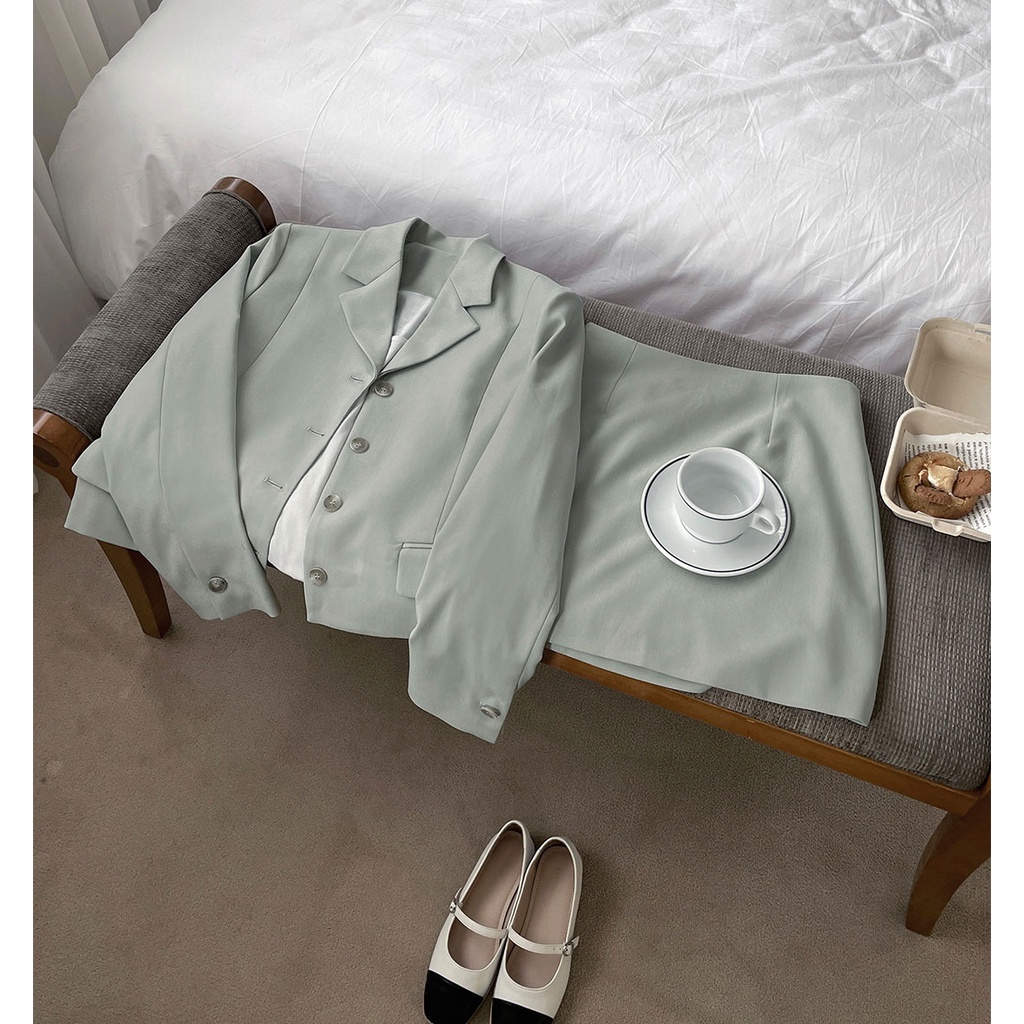 Set Áo Khoác Dài Tay + Chân Váy Ngắn Dễ Phối Đồ Thời Trang 49368