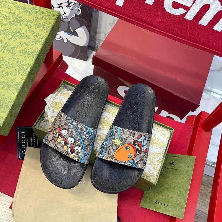 Dép lê quai ngang Gucci họa tiết Vịt LA fullbox