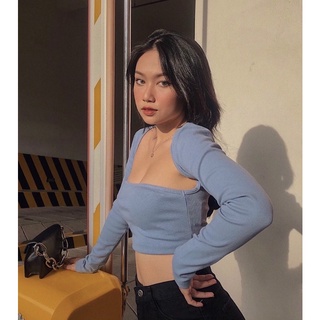 CROPTOP CỔ VUÔNG KHOÉT