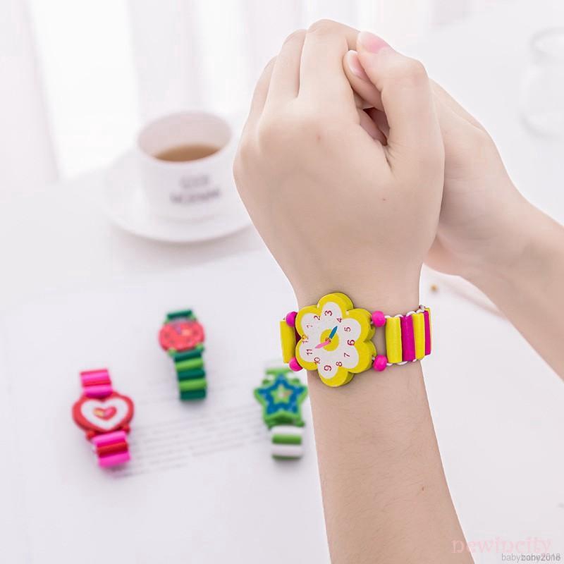 Đồng hồ đeo tay đồ chơi bằng gỗ họa tiết hoạt hình dễ thương cho bé