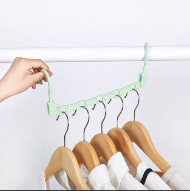 Móc treo mắc áo đa năng tiết kiệm diện tích