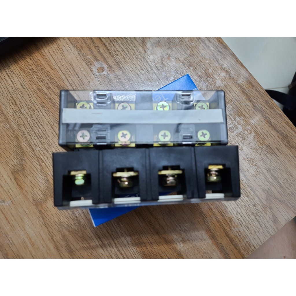 Cầu đấu điện Domino 3 cực 60A/ 4 cực 60A/ 4 cực 100A/ 4 cực 150A/ 3 cực 150A/ 3 cực 200A/ 4 cực 200A