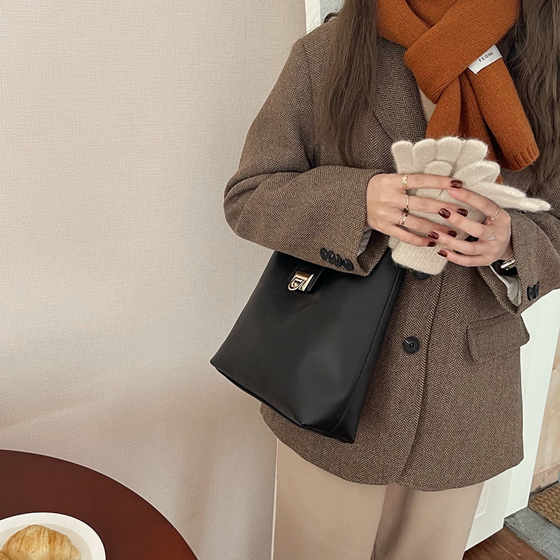 Túi Xách Đeo Vai Cỡ Lớn Phong Cách retro Thời Trang Cho Nữ