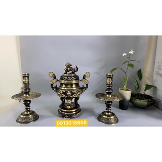 Đỉnh thờ lư hương tam sự đỉnh nến cao 40,50cm bằng đồng màu ánh tím (2line)