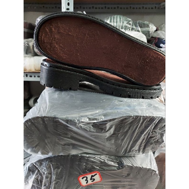 đế boot cao 5p có 2mau đen &bò