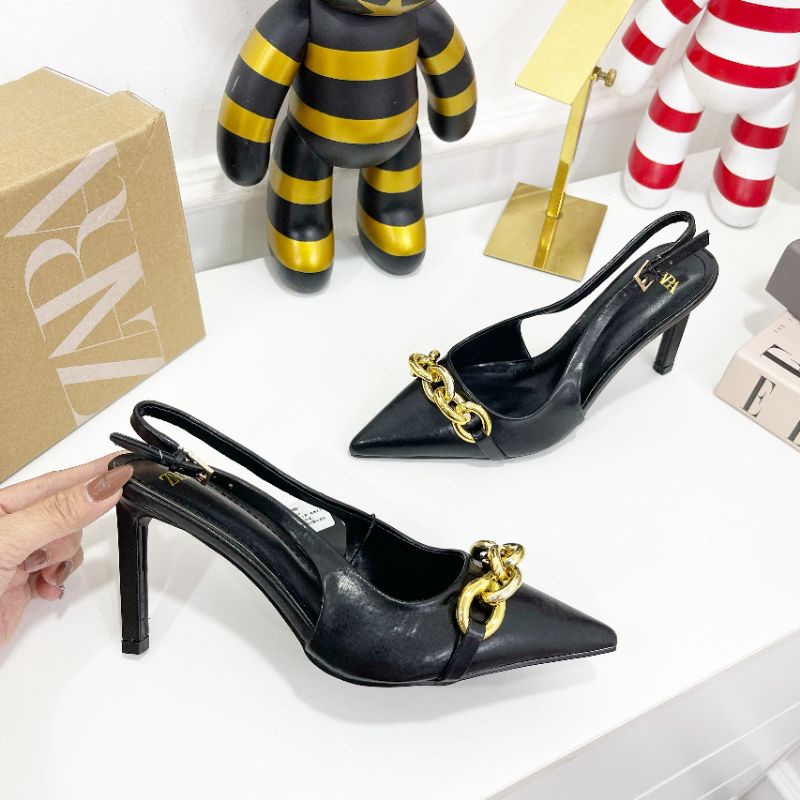 M(ẢNH THẬT) Sandal 8p Zara Khoá Xích Da Mềm Êm Fullbox Tem Cao Cấp