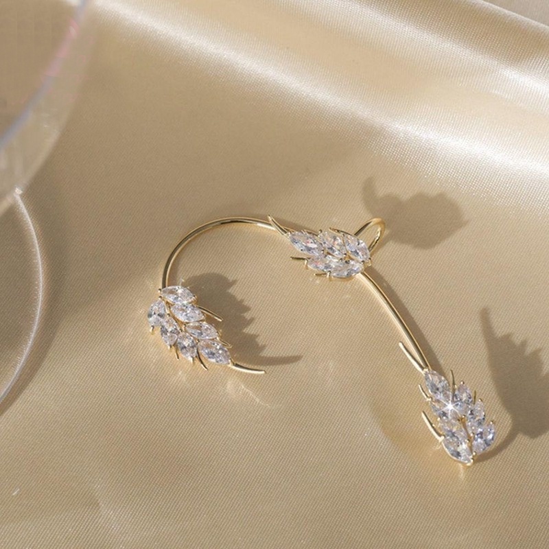 Khuyên Kẹp Vành Tai Hình Lá Đính Đá Zircon Lấp Lánh Phong Cách Hàn Quốc Thanh Lịch Cho Nữ