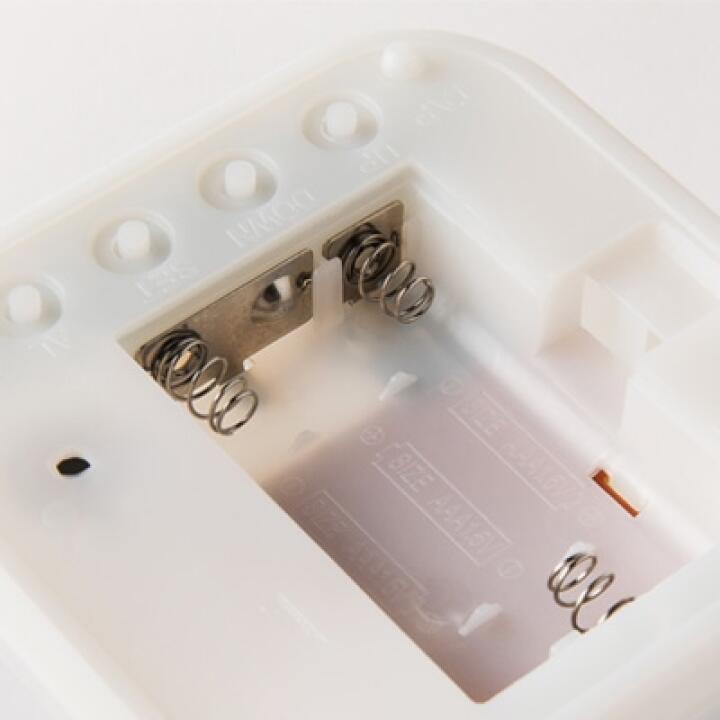 Đồng Hồ Để Bàn Mini ARTBOX Hàn Quốc Xem Ngày Tháng Màu Trắng